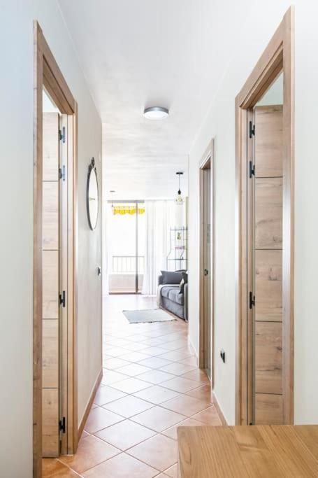 Cosy Apartment In Los Cristianos 5Min To The Ocean Buitenkant foto