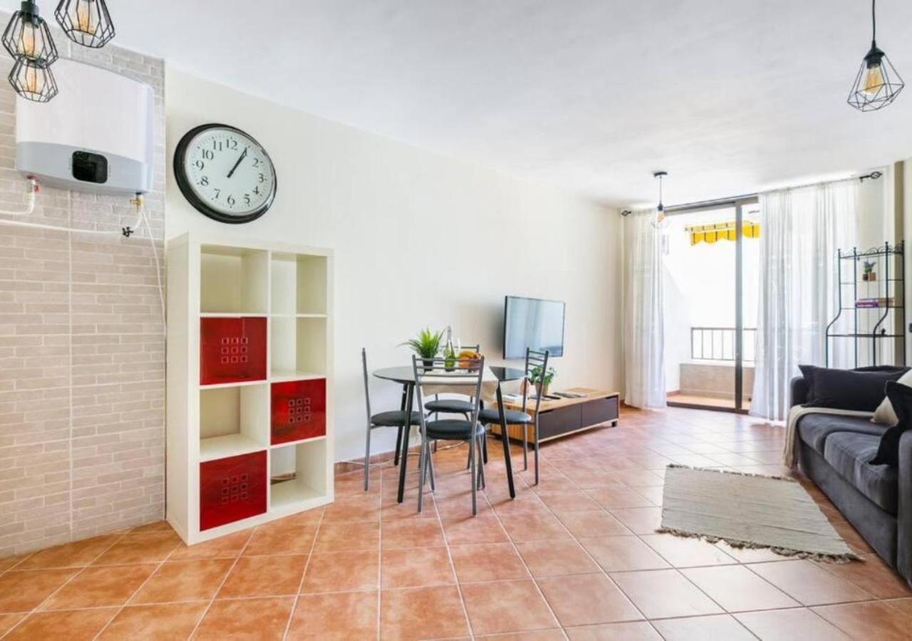 Cosy Apartment In Los Cristianos 5Min To The Ocean Buitenkant foto