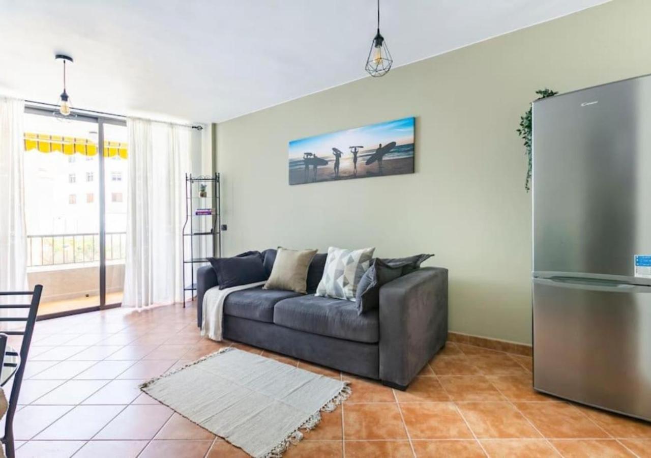 Cosy Apartment In Los Cristianos 5Min To The Ocean Buitenkant foto