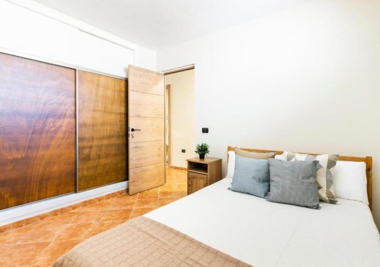 Cosy Apartment In Los Cristianos 5Min To The Ocean Buitenkant foto