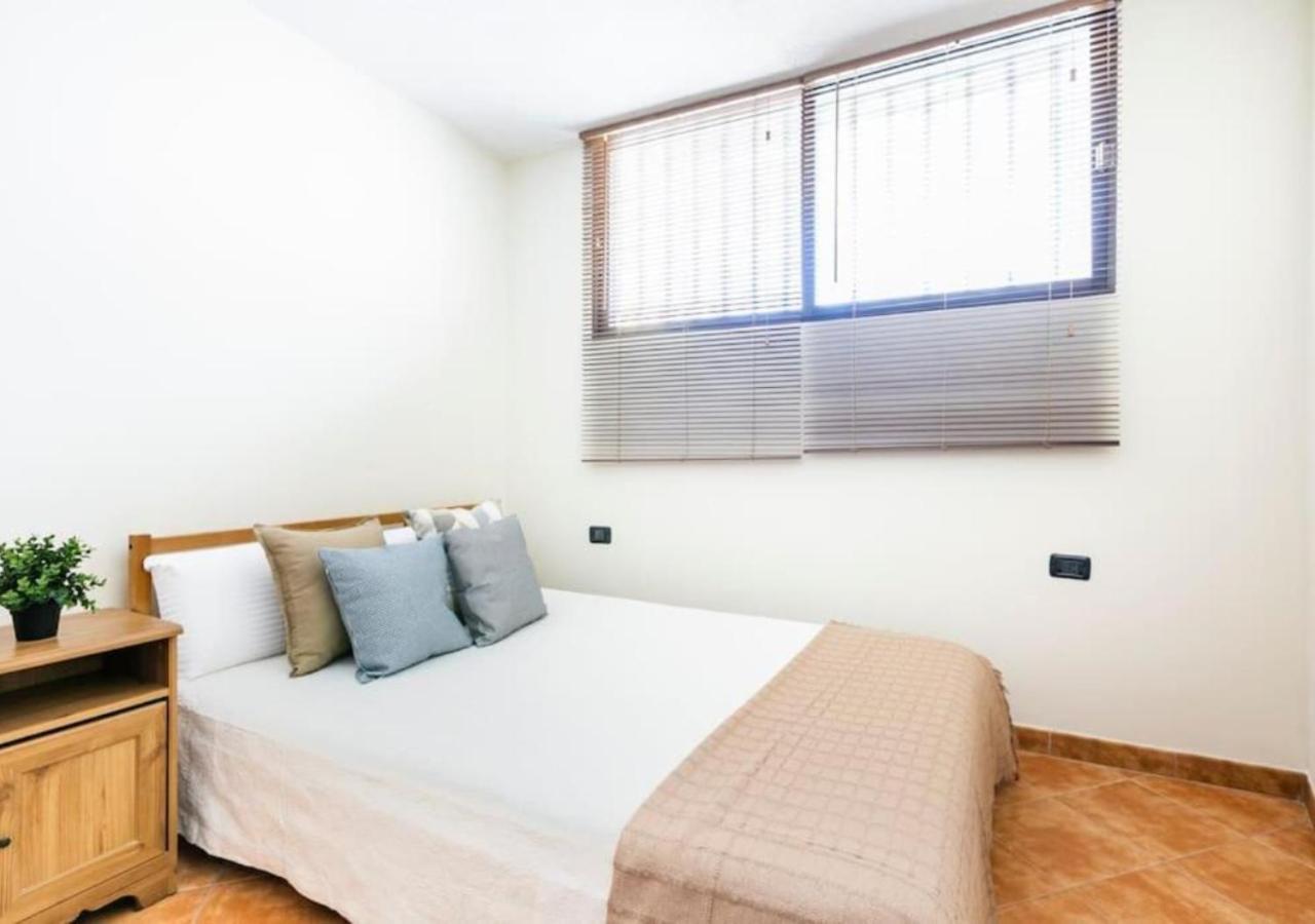 Cosy Apartment In Los Cristianos 5Min To The Ocean Buitenkant foto