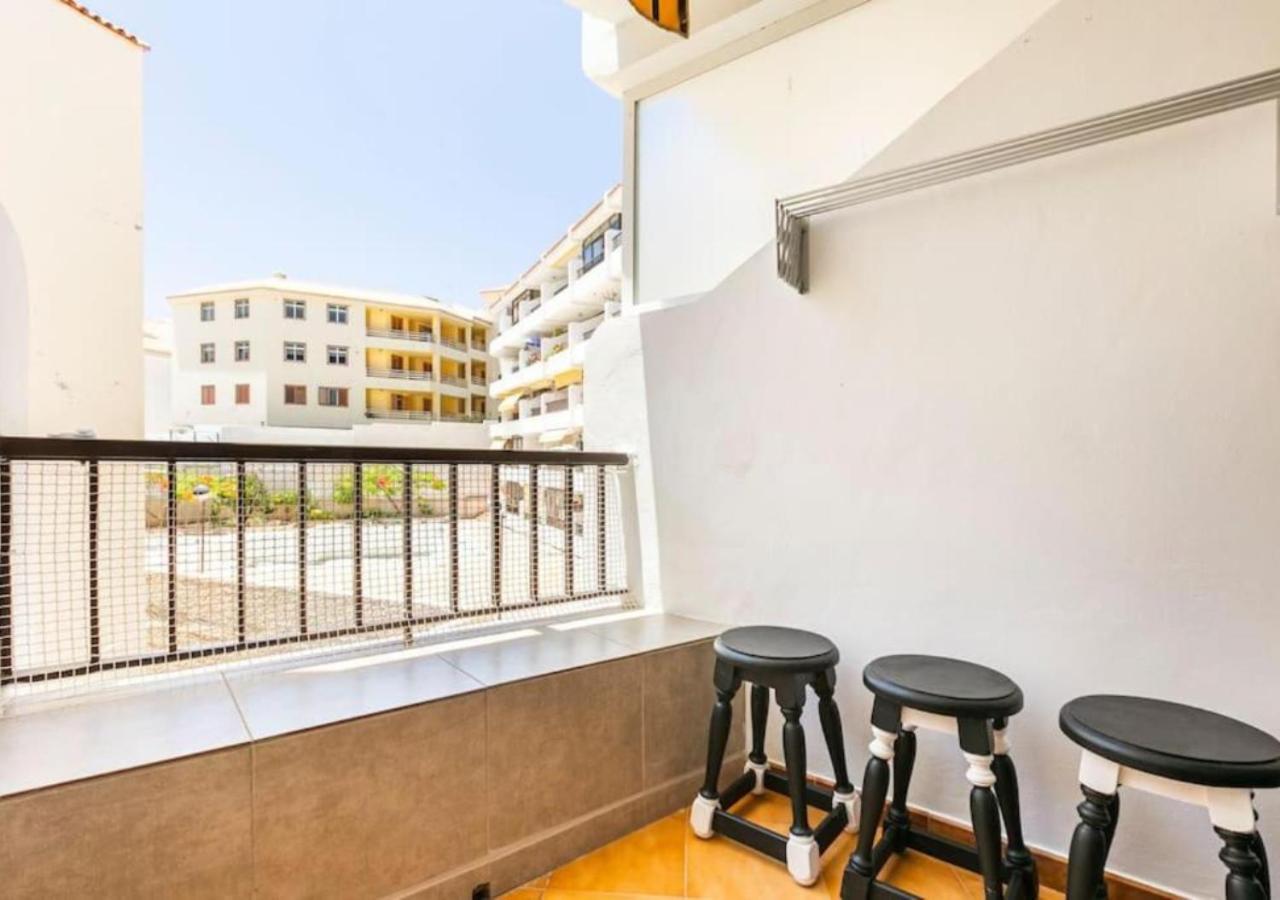 Cosy Apartment In Los Cristianos 5Min To The Ocean Buitenkant foto